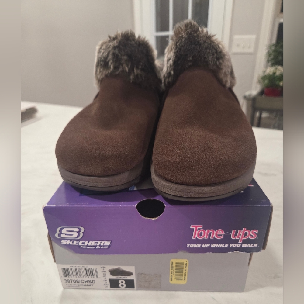 New Skechers Tone-ups Walking Suede Boots - Picture 4 of 9